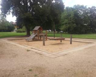 Spielplatz Parkanlagen Tettaustraße