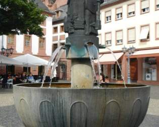 Leichhof-Fountain