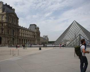 Louvre