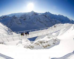 ​TITLIS Cliff Walk