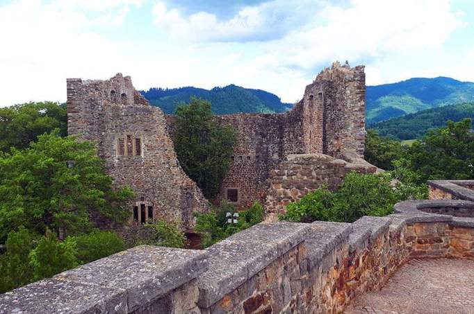 Baden Castle Ruins - © doatrip.de