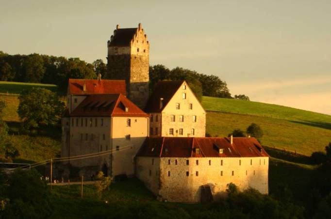 Katzenstein Castle - © Burg Katzenstein