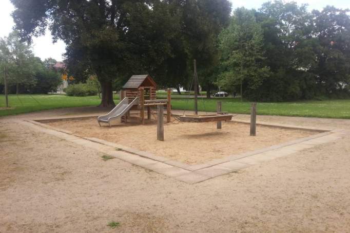 Spielplatz Parkanlagen Tettaustraße - © doatrip.de