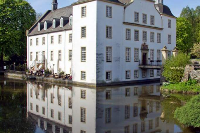 Wasserschloss Borbeck - © Horst Zwerenz