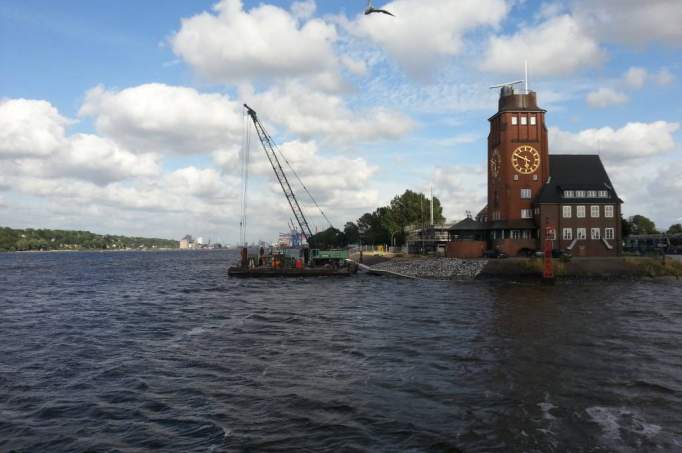 Navigator Tower Finkenwerder - © doatrip.de