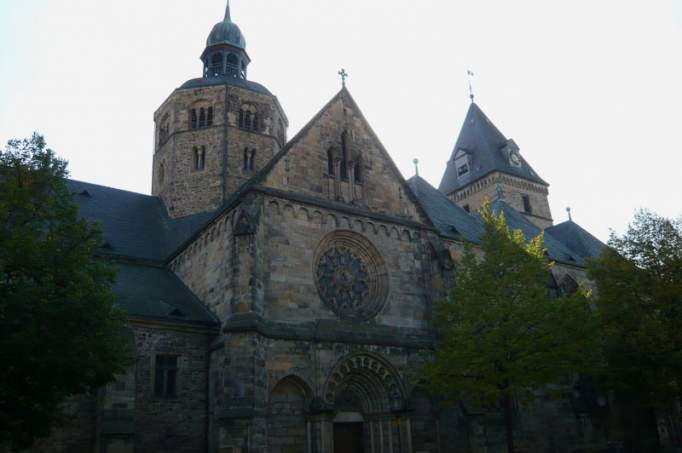 Cathedral church of St. Boniface - © doatrip.de