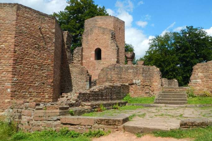 Monastery of St. Michael Ruins - © doatrip.de