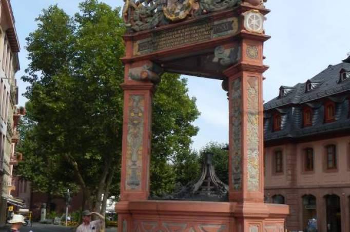 Market Fountain - © doatrip.de