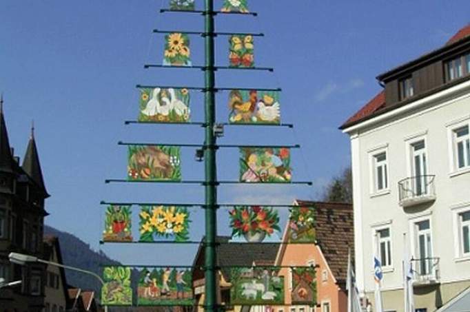Oppenauer Jahresbaum - © Renchtal Tourismus GmbH