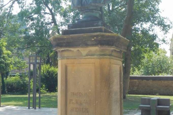 Friedrich Magnus Schwerd Bust - © doatrip.de