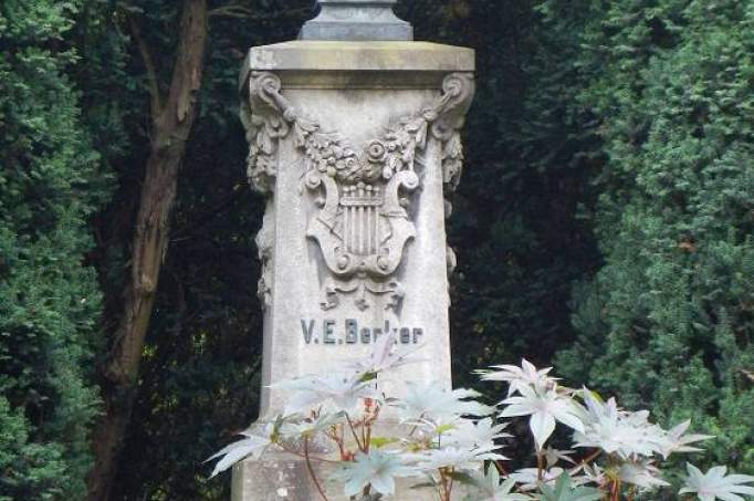 Valentin-Becker-Denkmal - © doatrip.de