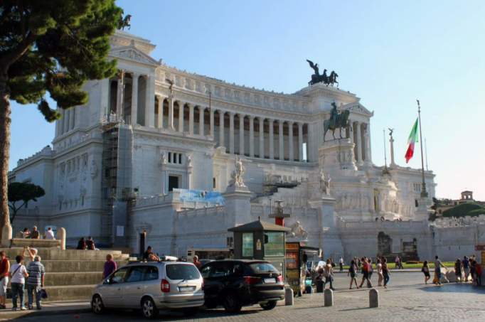 Monumento Nazionale a Vittorio Emanuele II - © doatrip.de