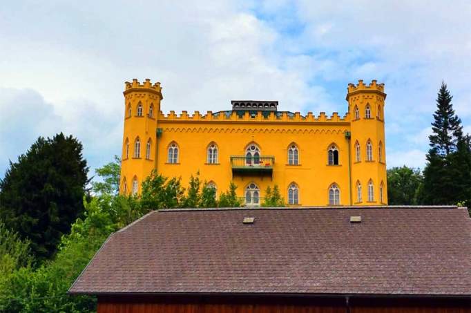 Hüttenstein Palace - © doatrip.de