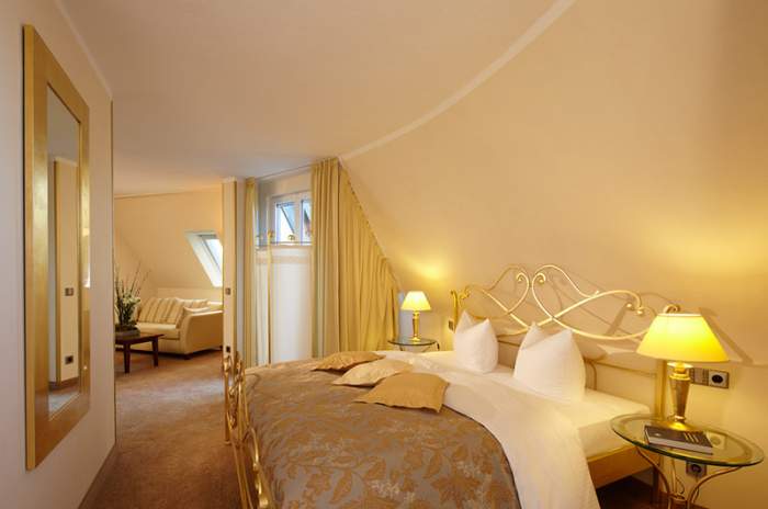 Salach - &copy; Burg Staufeneck