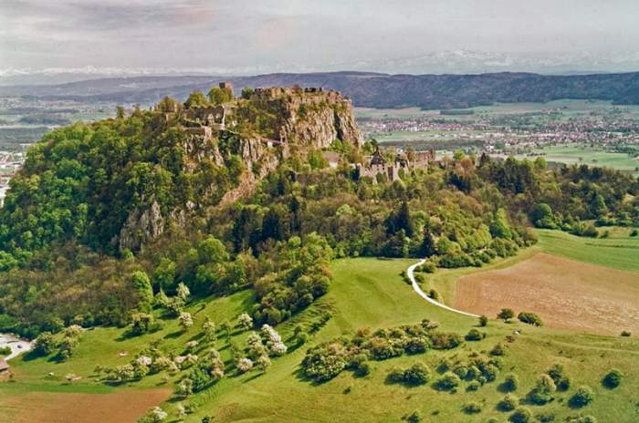 Singen - © Landesmedienzentrum Baden-Württemberg Singen - © Landesmedienzentrum Baden-Württemberg