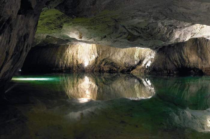 Saint-Léonard - © Lac Souterrain de St-Léonard