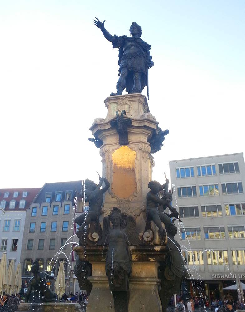 Image result for Augustusbrunnen.